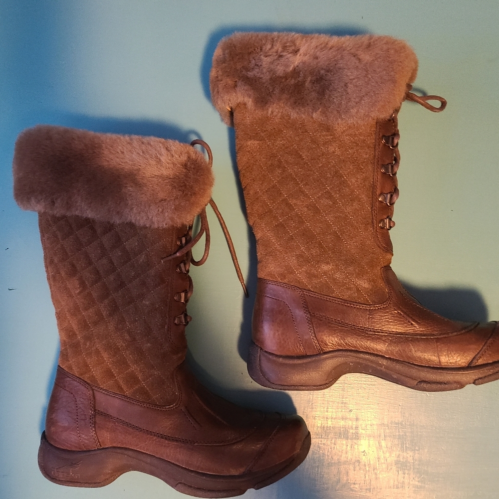 Dansko Brown Quilted Fur-Lined Boots